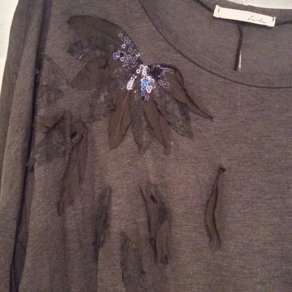 💥WKND SALE💥 Lush Embellished Long-Sleeve NWOT! - Picture 3 of 3