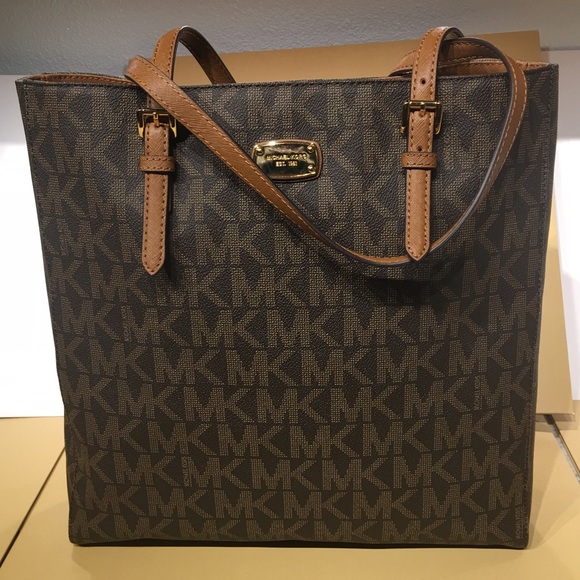 Michael Kors Handbags - 👑Michael Kors Jet Set Tote👑