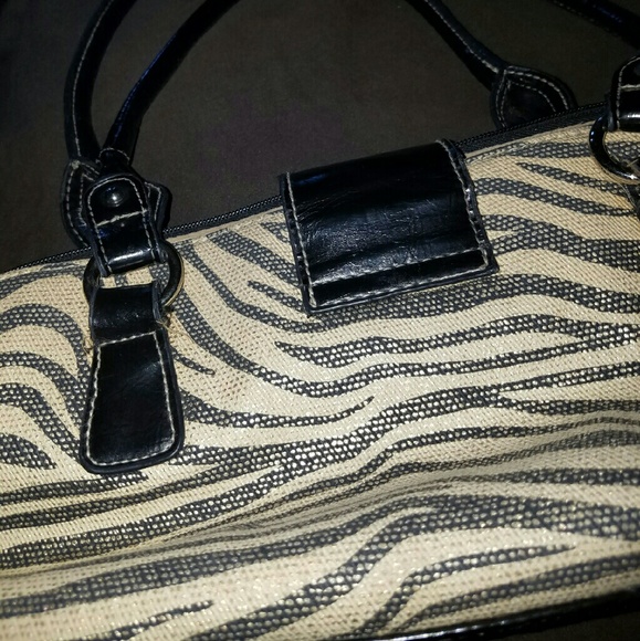 Purse - Picture 2 of 3