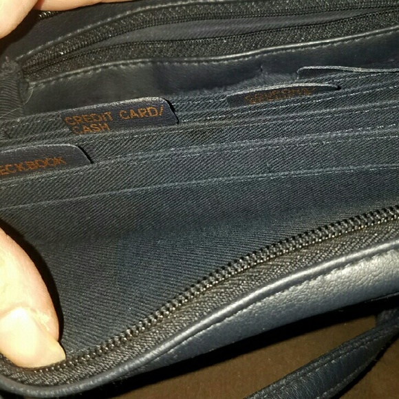 Purse - Picture 4 of 4