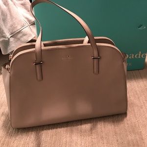 👜SALE👜Kate Spade Medium Size Purse - Elissa