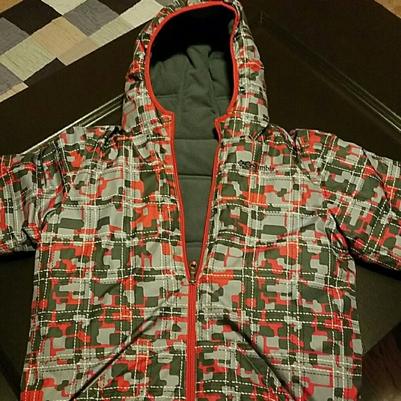 Boys Columbia reversible coat. - Picture 2 of 4