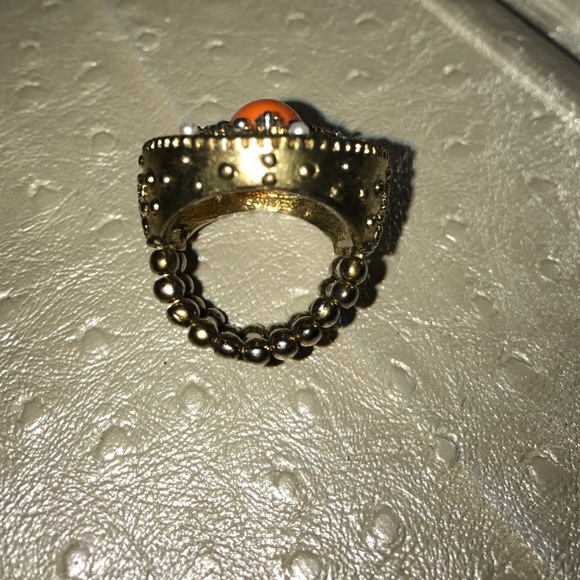 Ring - Picture 3 of 4