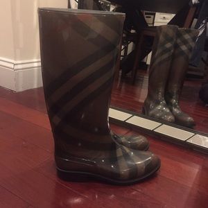 Burberry smoked check rainboot