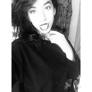 Meet your Posher, Alicia