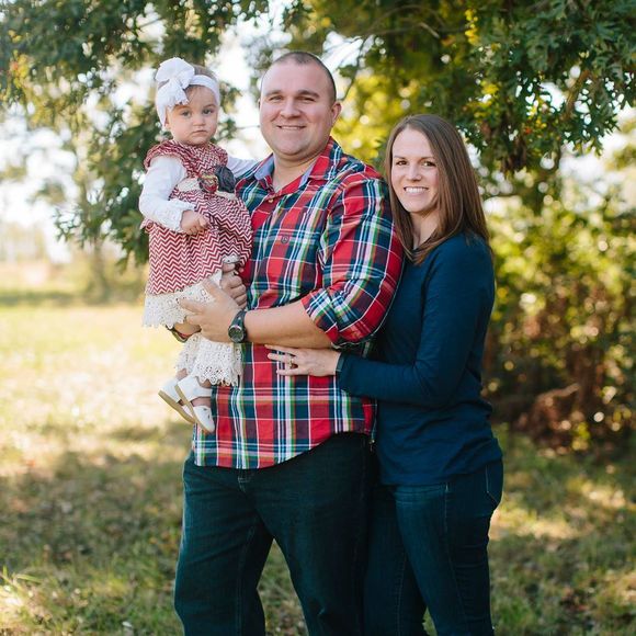 Meet your Posher, Dakota - Picture 1 of 1