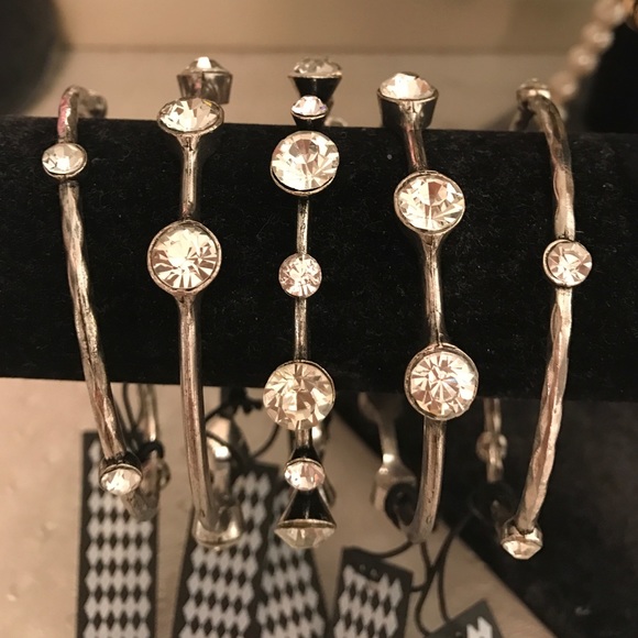 Bracelets - Picture 2 of 4