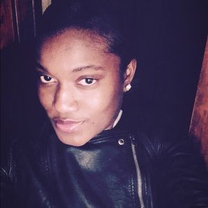 Meet your Posher, Sheena