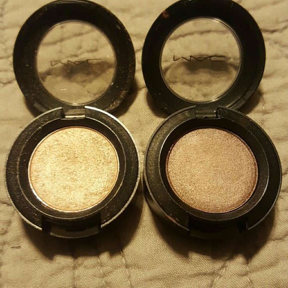 Bundle of 2 Mac eye shadows