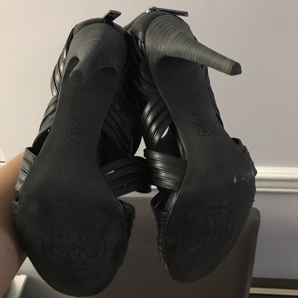 Authentic Tory Burch shoes - Picture 2 of 3