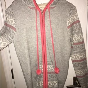 SWEATER : NEW