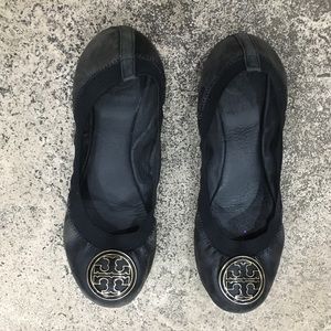 Worn Tory Burch Caroline Flats