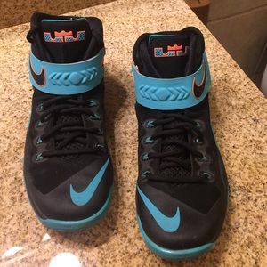 Nike Lebron James Shoes. Size 9