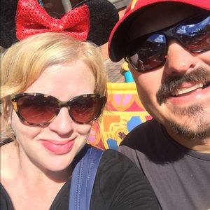 Meet your Posher, Julie