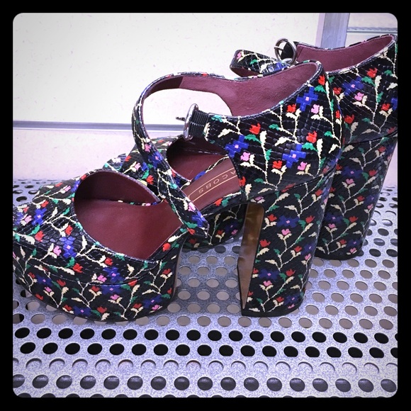 SOLD!! Marc Jacobs flower power open toe pumps!!