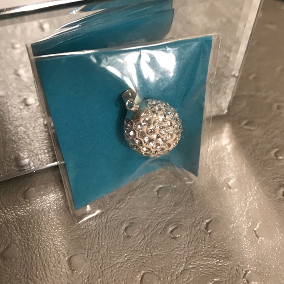 Pendant - Picture 2 of 4