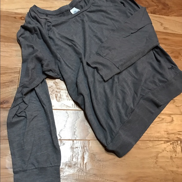 Gray lounge top by Pink