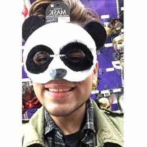 Meet your Posher, Luis