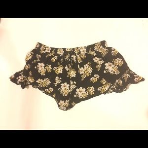 floral shorts