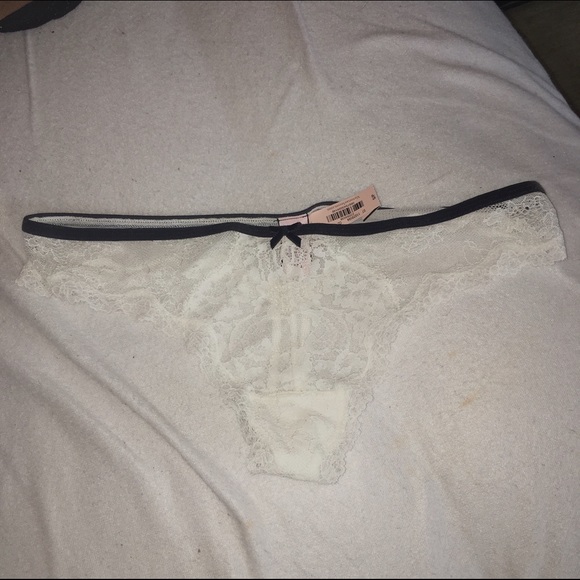 Victoria's Secret white velvet trim thong