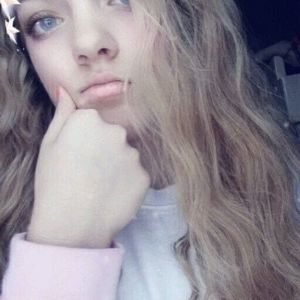 Meet your Posher, Layla