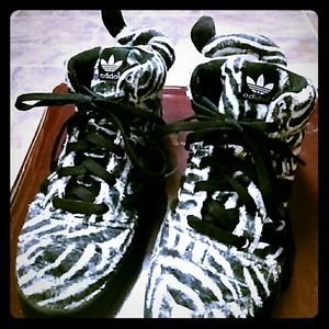 Zebra tail Jeremy Scott animal shoes