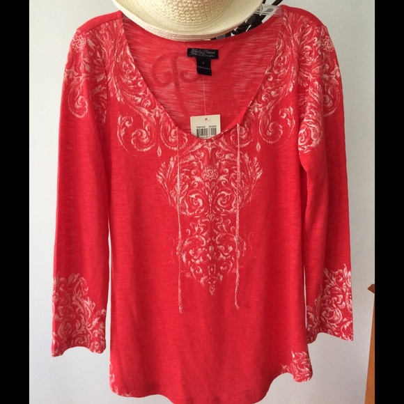 Lucky Brand top