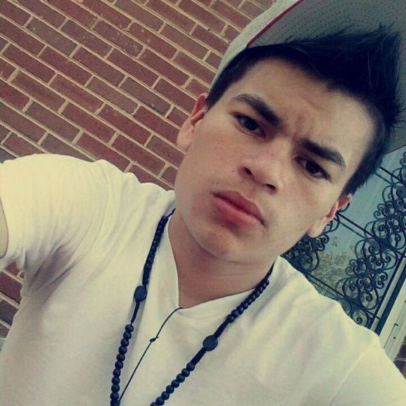 Meet your Posher, Efrain - Picture 1 of 1