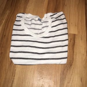 Old Navy B&W long sleeve shirt