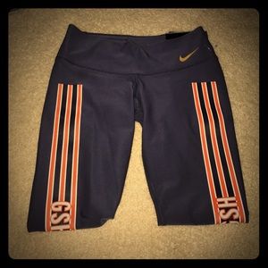 NWT🎁NFL🏈BEARS Nike legend tight fit leggings SzS