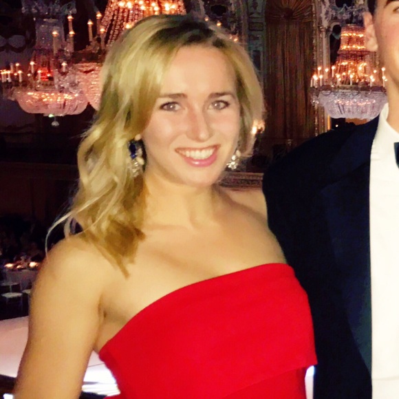 Meet your Posher, Caroline