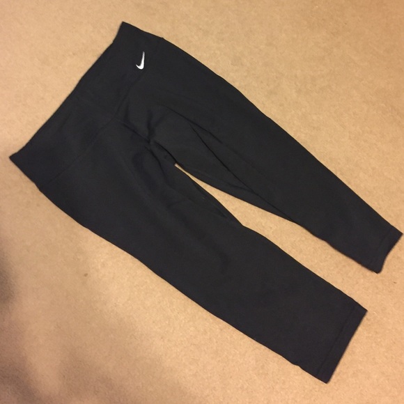 Black Nike Dri-Fit Leggings - Med