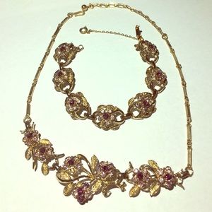 Choker necklace and bracelet set