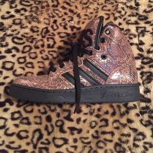 Limited addition sneaker