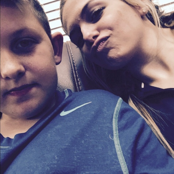 Meet your Posher, Ethan