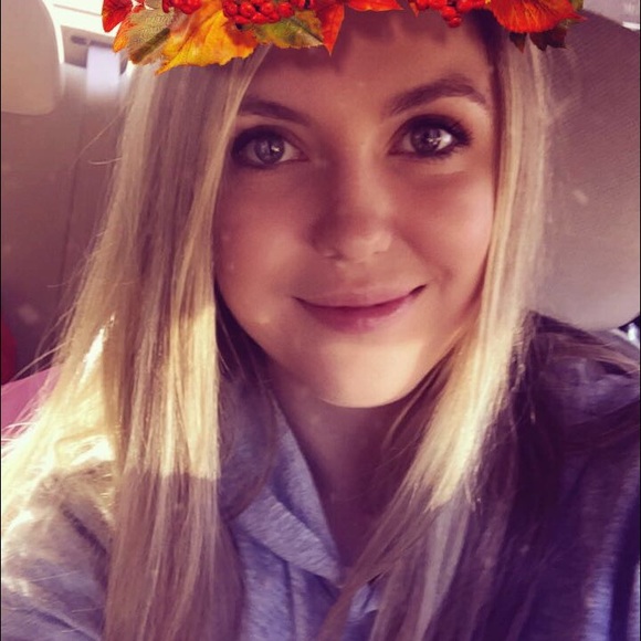 Meet your Posher, Anela