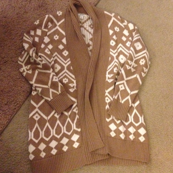Old navy size large Aztec brown and white sweater