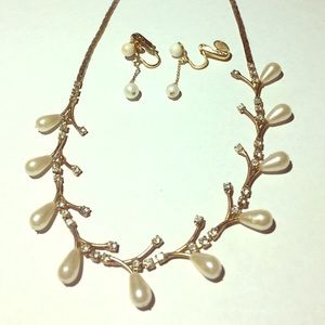Vintage pearl/zirconia choker and clip earrings.