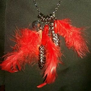Chic & Stylish Feather necklace& earrings set