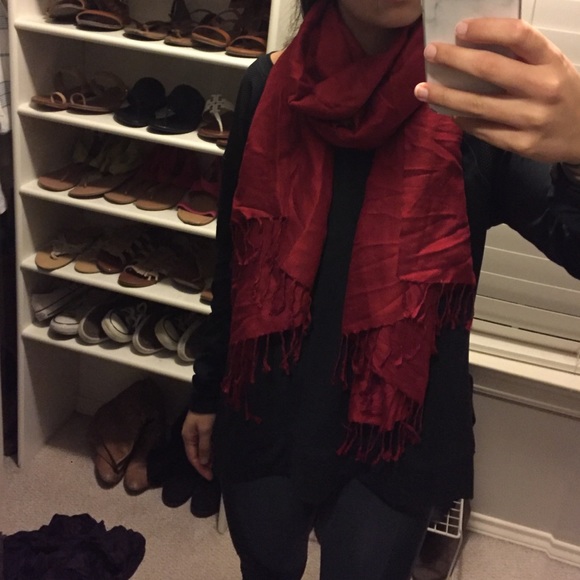Scarves - Picture 3 of 4