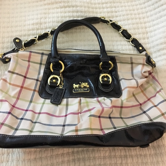Authentic coach bag. Matches everything
