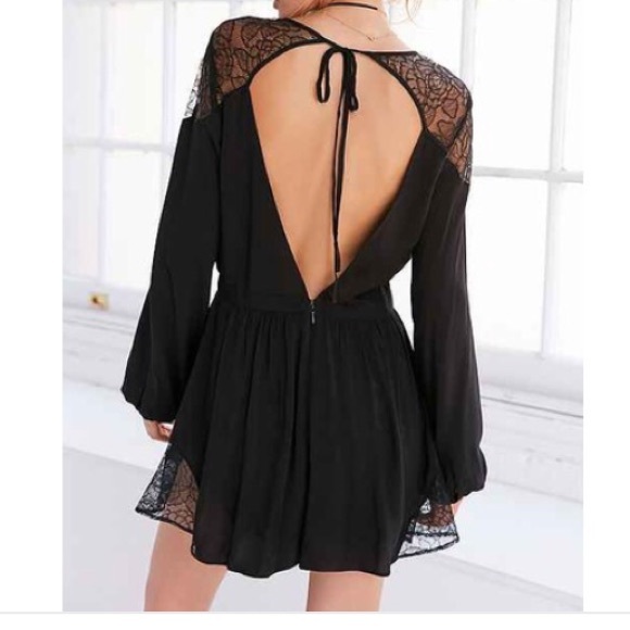 Urban Outfitters Romper - Picture 3 of 3