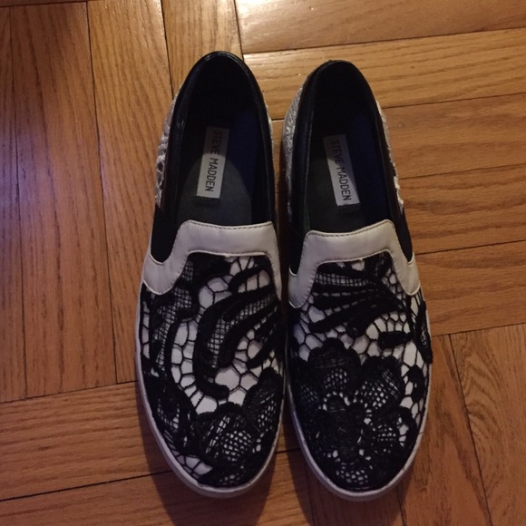 Steve Madden lace slip on sneakers