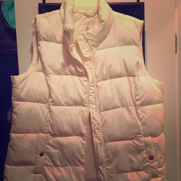 Winter white/cream puffy vest