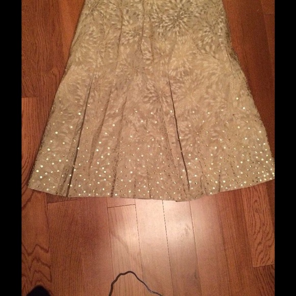 New Ann Taylor Gold Metallic Studded, 6 - Picture 2 of 2