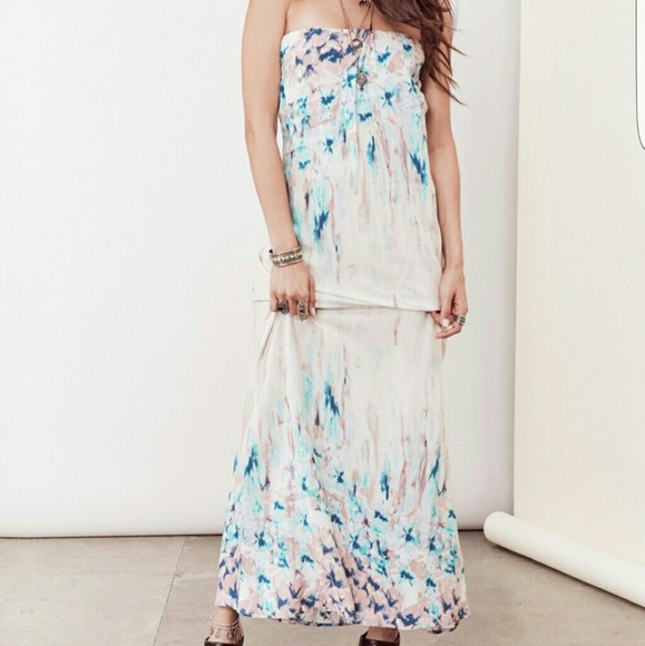 Love Stitch Boutique Strapless Maxi dress
