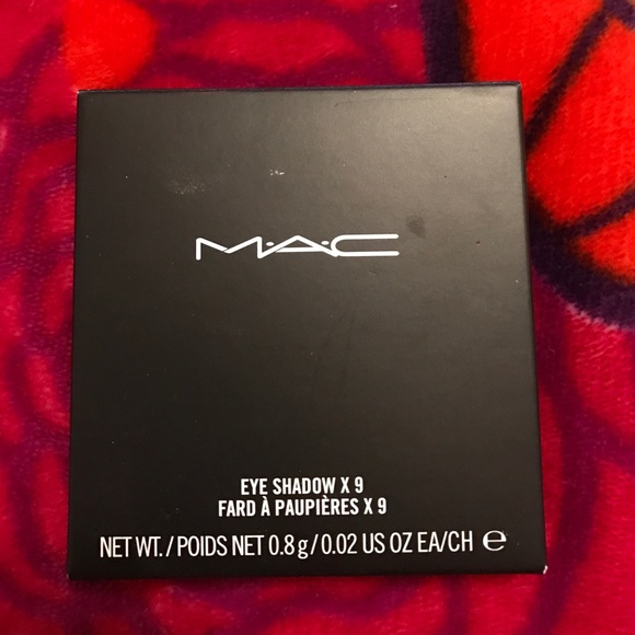 SOLD. NWOT MAC eyeshadows