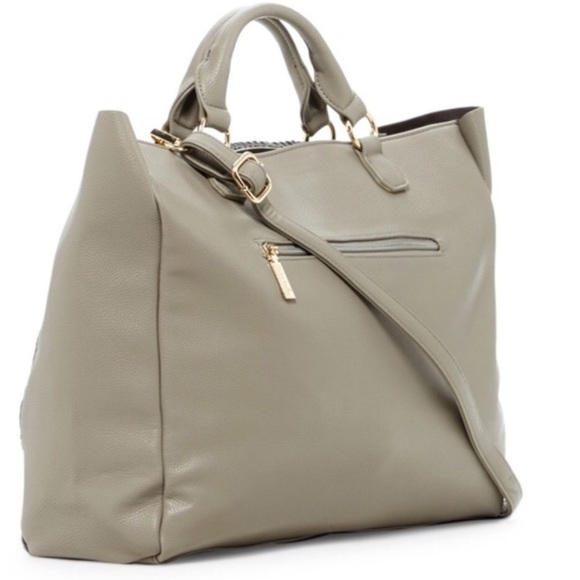 🚫SOLD🚫 Large Weekend Tote in Grey - Picture 2 of 8