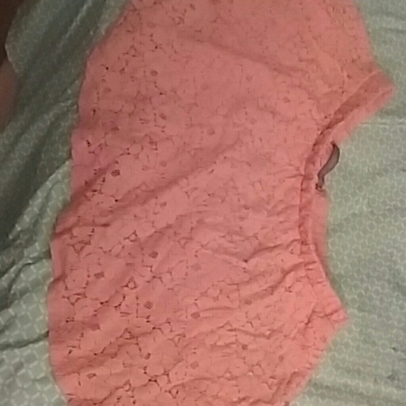 Pink lace flower skirt - Picture 1 of 2