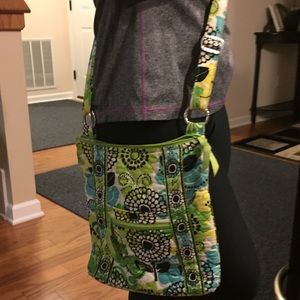 Vera Bradley crossover purse